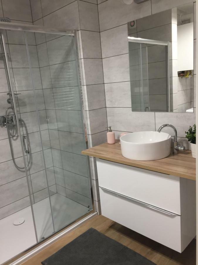 Apartament Julek Klimatyzowany Освенцим Экстерьер фото